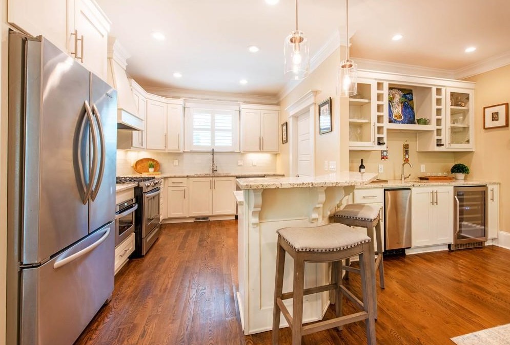 1403 Oldfield Rd, Decatur GA  30030-4554 exterior