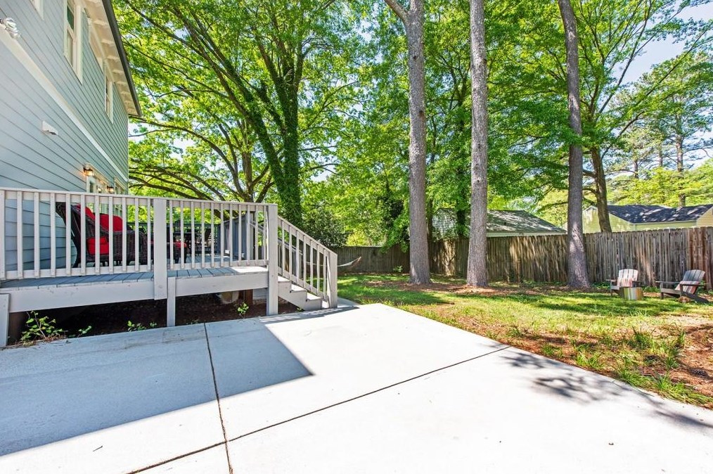 1403 Oldfield Rd, Decatur GA  30030-4554 exterior