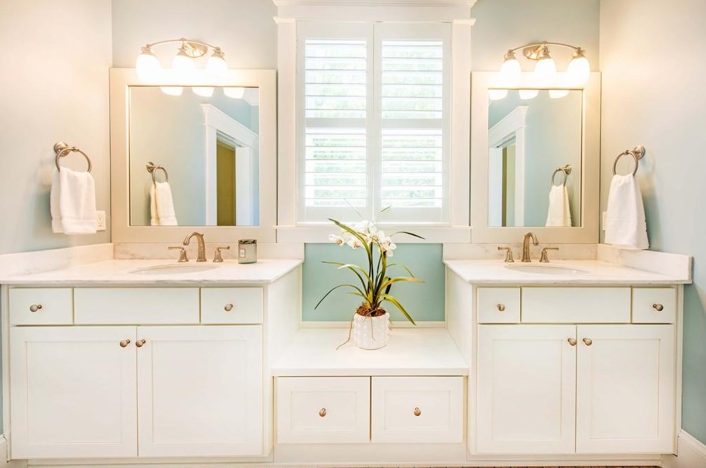 1403 Oldfield Rd, Decatur GA  30030-4554 exterior