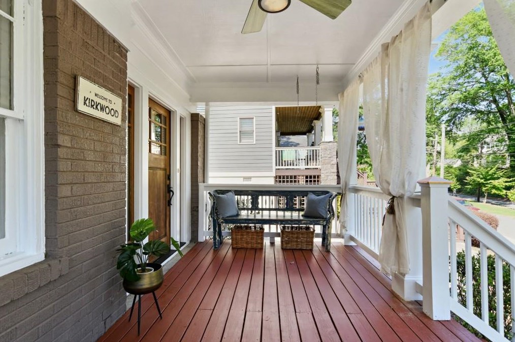 2286 Oakview Rd, Atlanta GA  30317-0026 exterior