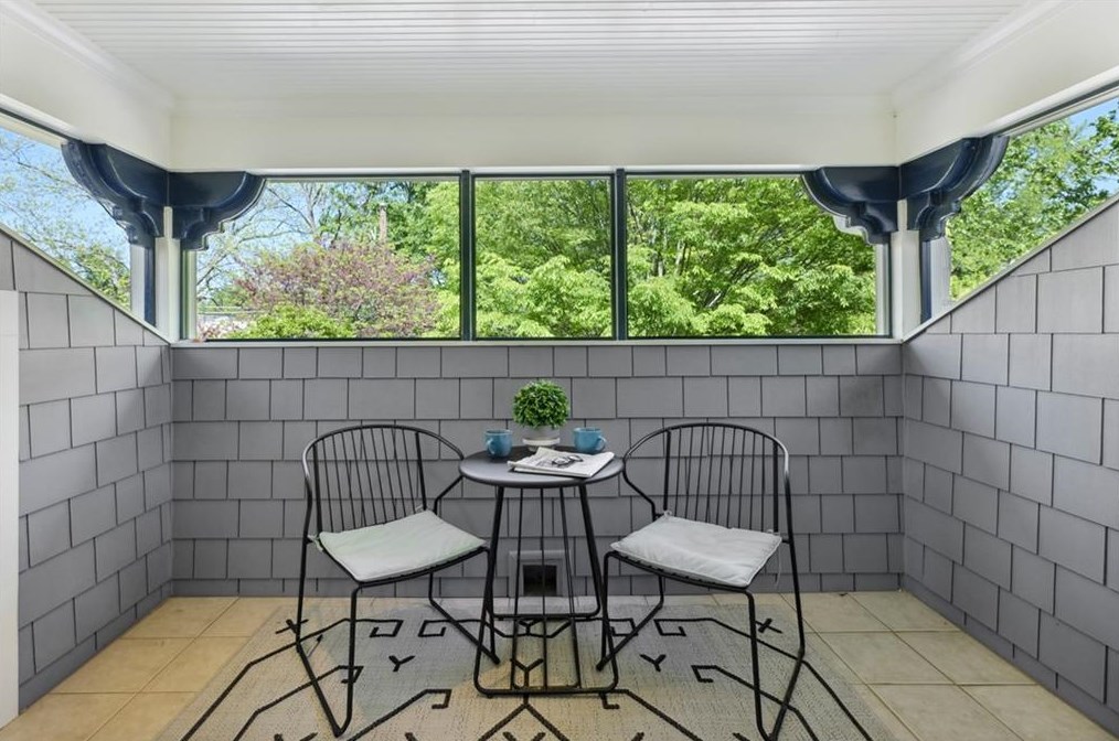 153 Kings Hwy, Decatur GA  30030-5224 exterior