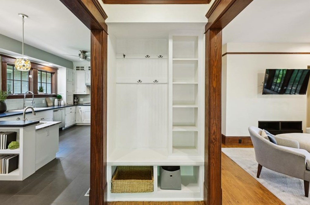 153 Kings Hwy, Decatur GA  30030-5224 exterior