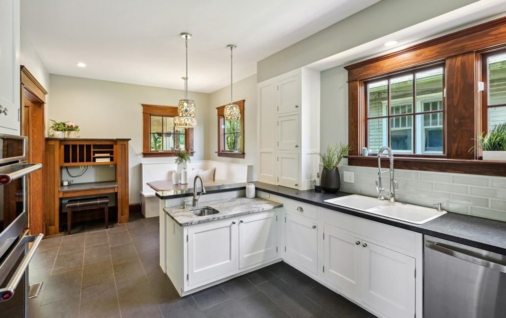 153 Kings Hwy, Decatur GA  30030-5224 exterior