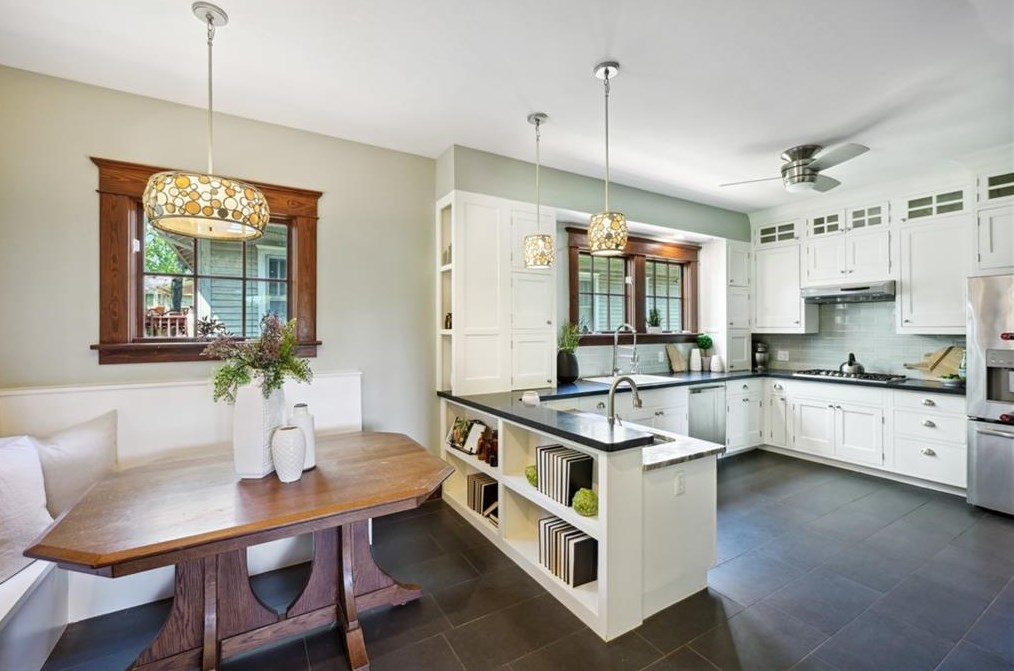 153 Kings Hwy, Decatur GA  30030-5224 exterior