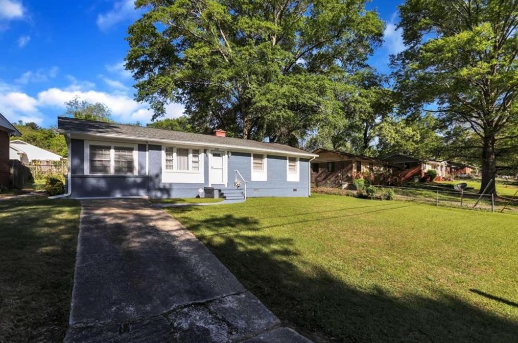 3287 Renault Rd, Atlanta GA  30354-2840 exterior