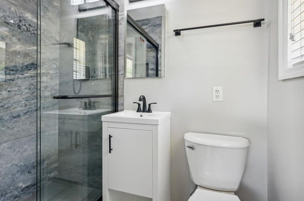 309 Milton Ave, Alpharetta GA  30009-1513 exterior