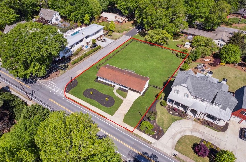 309 Milton Ave, Alpharetta GA  30009-1513 exterior