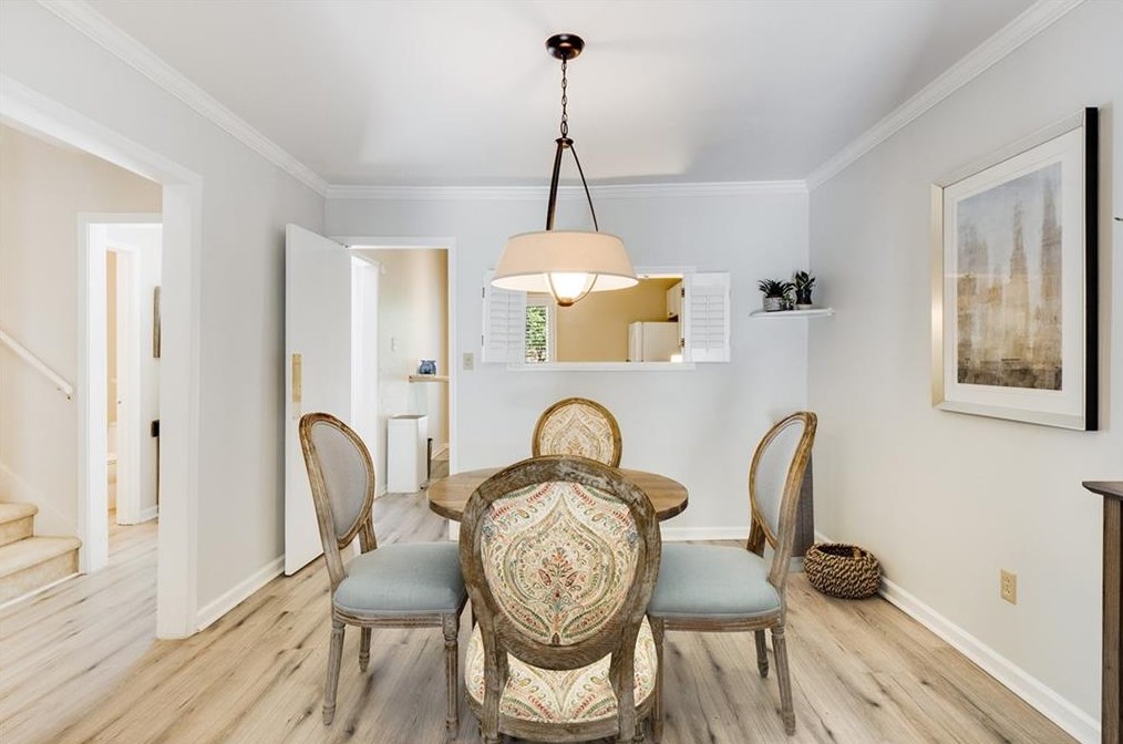 3051 Vinings Ferry Dr, Atlanta GA  30339-4343 exterior
