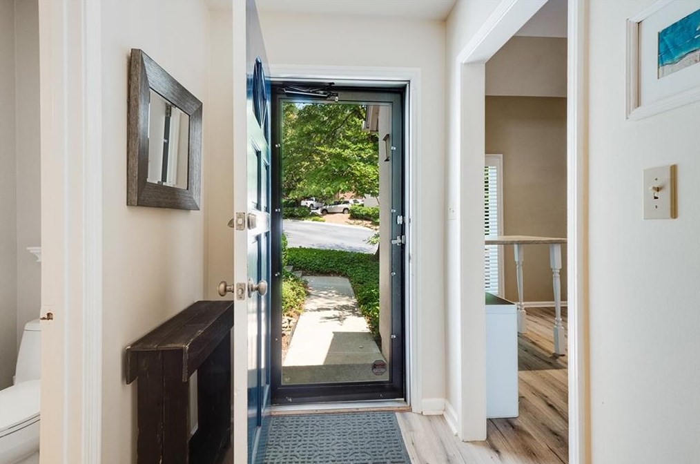 3051 Vinings Ferry Dr, Atlanta GA  30339-4343 exterior