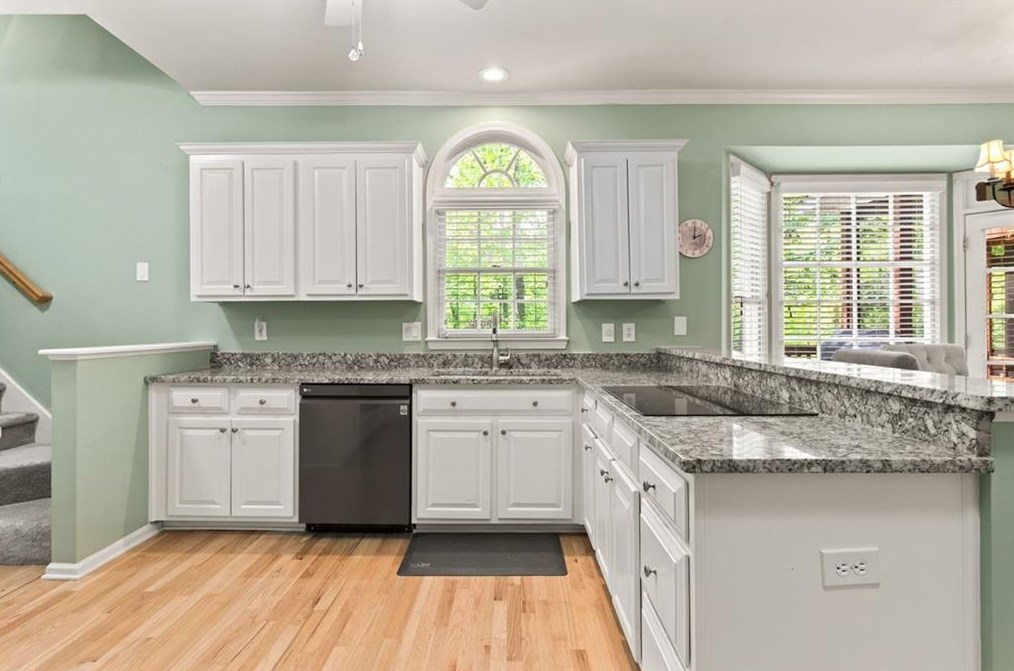 50 Galesburg Dr, Lawrenceville GA  30044-4859 exterior