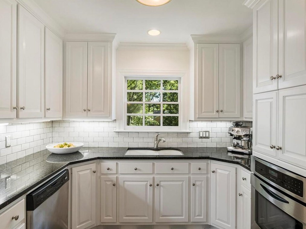 3788 Powers Ferry Rd, Atlanta GA  30342-4423 exterior