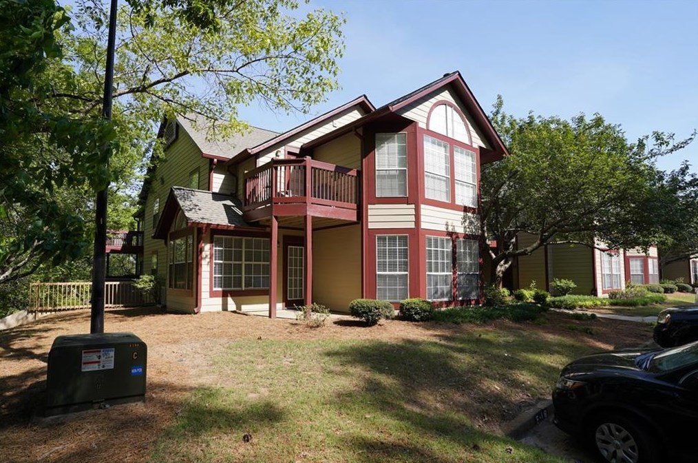 602 Cypress Pointe St, Alpharetta GA  30022-5941 exterior