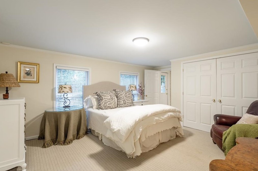1856 Walthall Dr, Atlanta GA  30318-2647 exterior