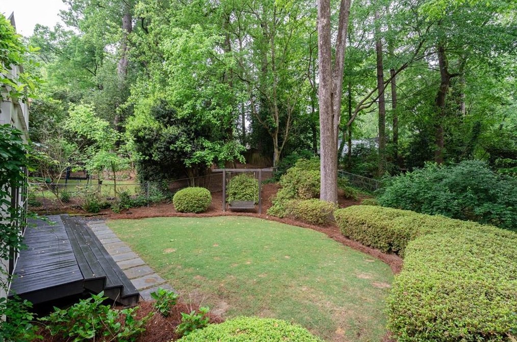1856 Walthall Dr, Atlanta GA  30318-2647 exterior