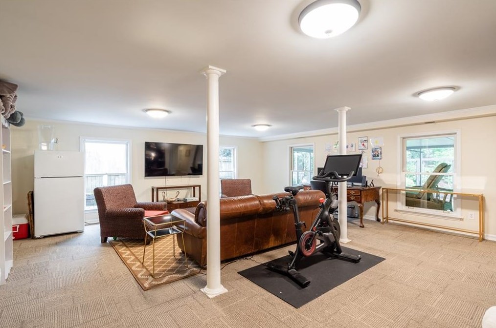 1856 Walthall Dr, Atlanta GA  30318-2647 exterior