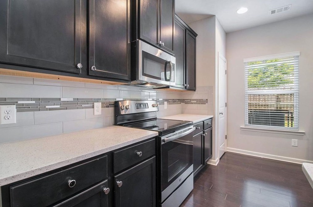 5007 Longview Walk, Decatur GA  30035-4190 exterior