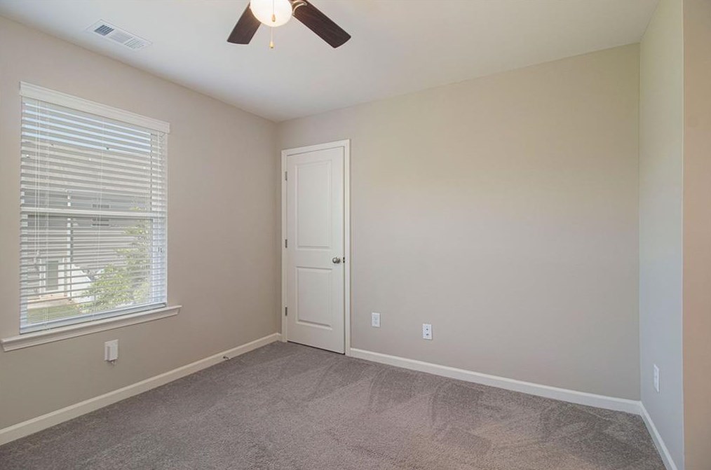 5007 Longview Walk, Decatur GA  30035-4190 exterior