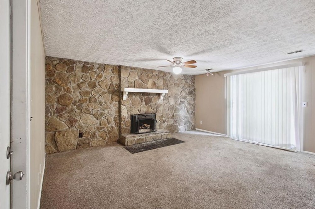 9265 Forest Knoll Dr, Jonesboro GA  30238-5719 exterior