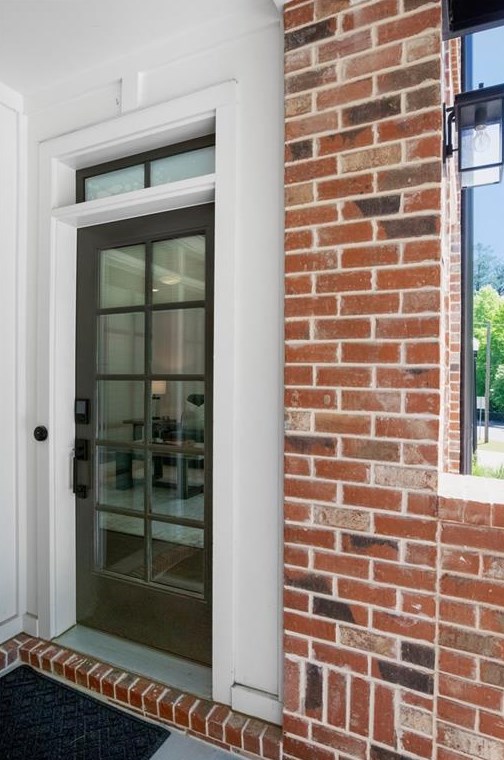 207 Devore Rd, Alpharetta GA  30009-0019 exterior