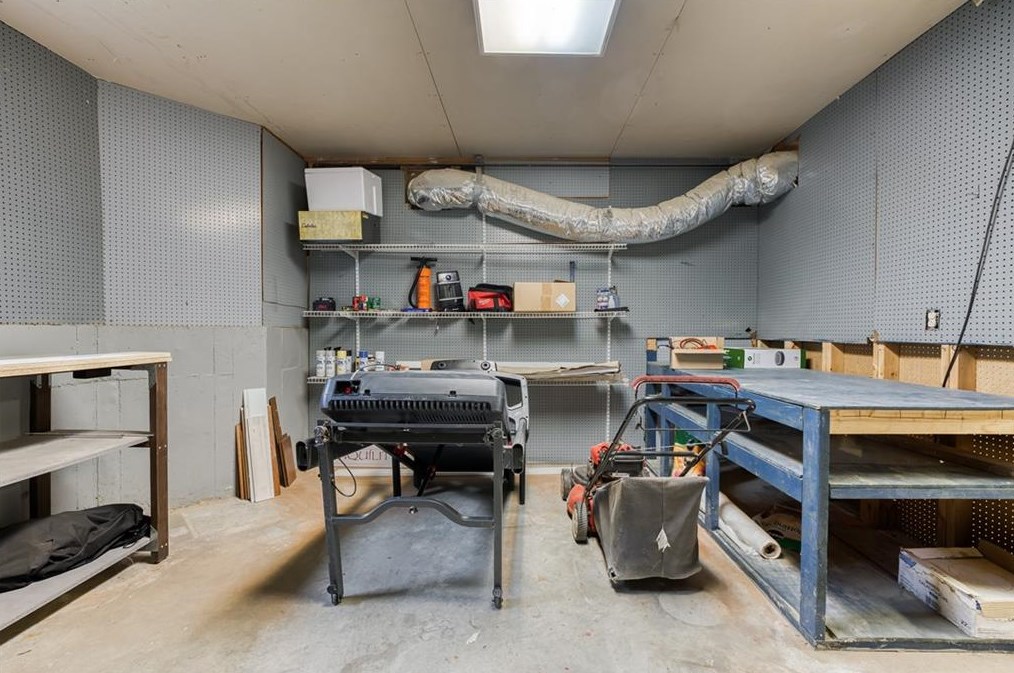 1015 Lewis Ridge Cir, Lawrenceville GA  30045-8899 exterior