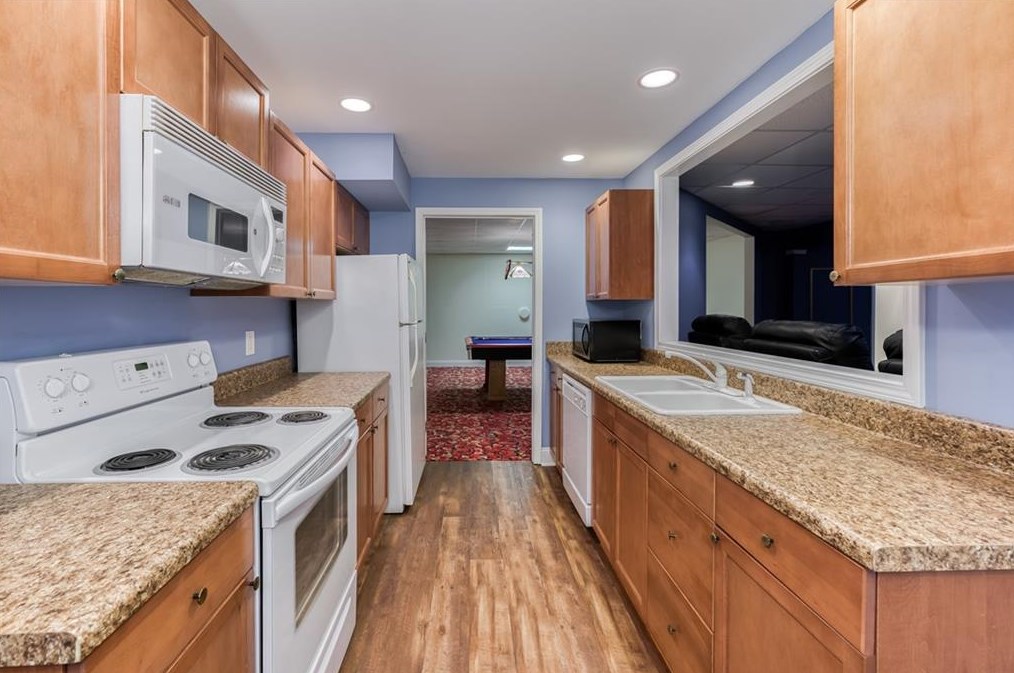 1015 Lewis Ridge Cir, Lawrenceville GA  30045-8899 exterior