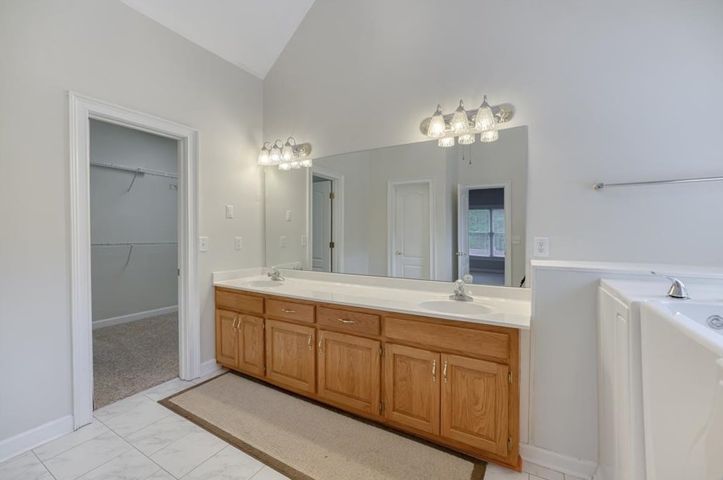 1015 Lewis Ridge Cir, Lawrenceville GA  30045-8899 exterior