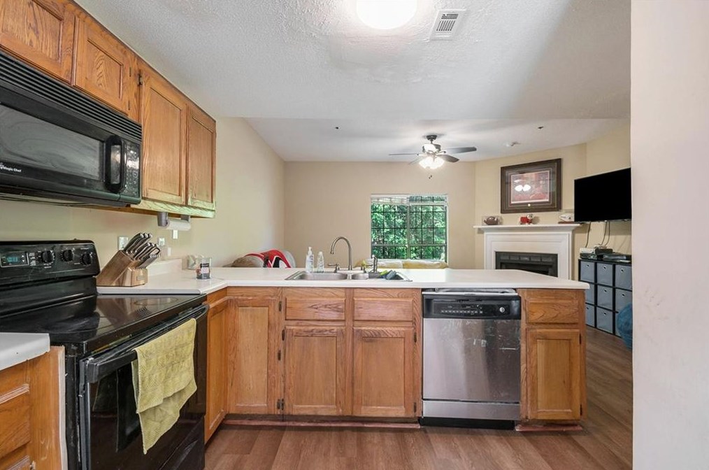 3060 Steeplechase, Alpharetta GA  30004-1445 exterior