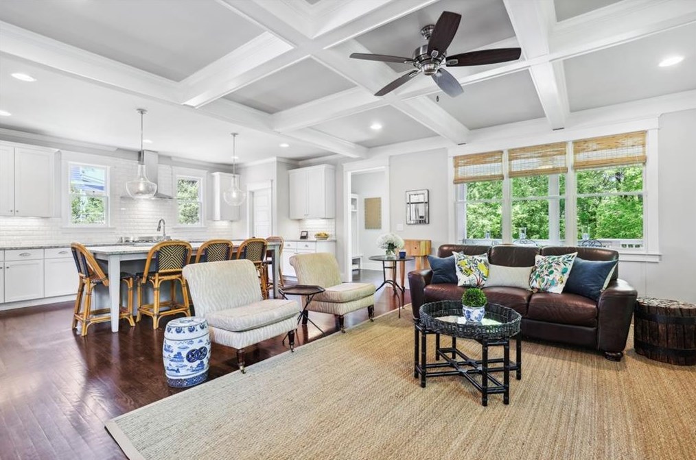 152 Park Dr, Decatur GA  30030-4481 exterior