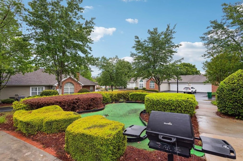 25105 Harvest Rdg Ln, Alpharetta GA 30022-8645 exterior