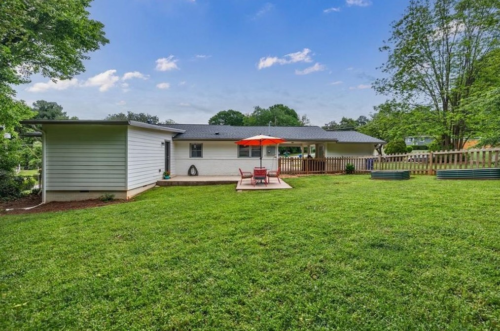 2844 Toney Dr, Decatur GA  30032-5747 exterior