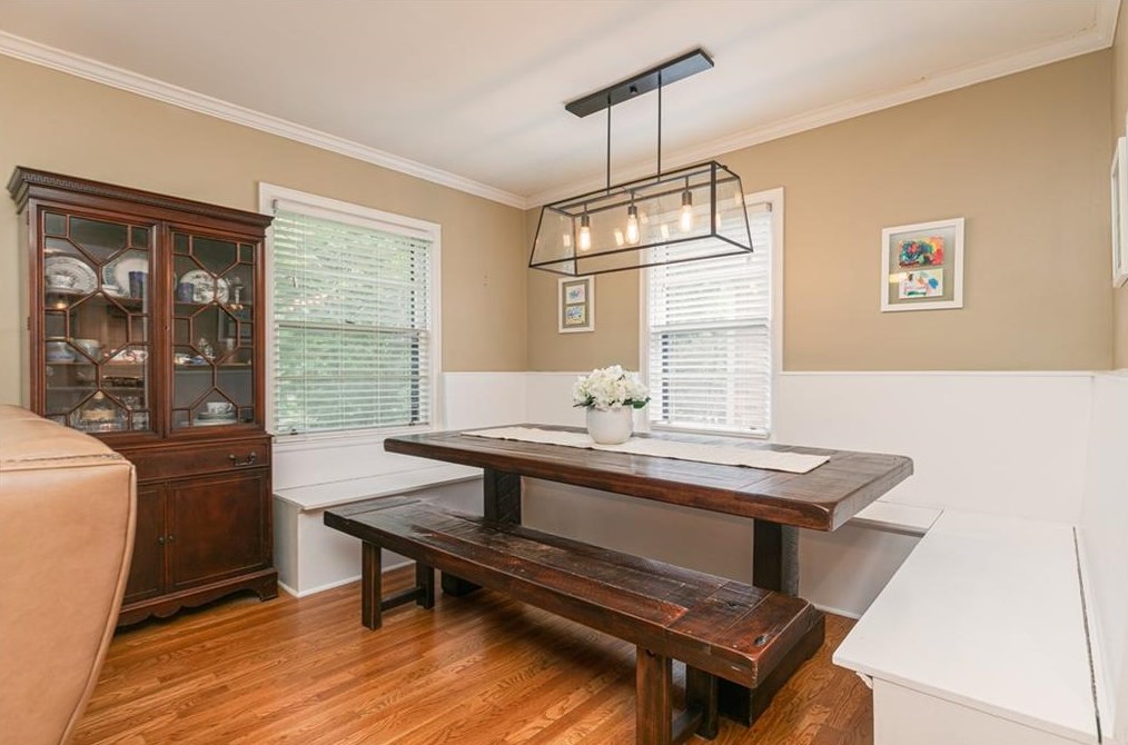 910 Parkwood Rd, Decatur GA  30030-5028 exterior