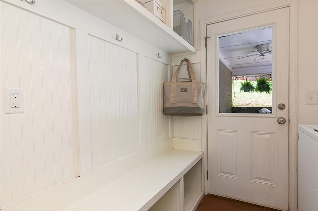 910 Parkwood Rd, Decatur GA  30030-5028 exterior