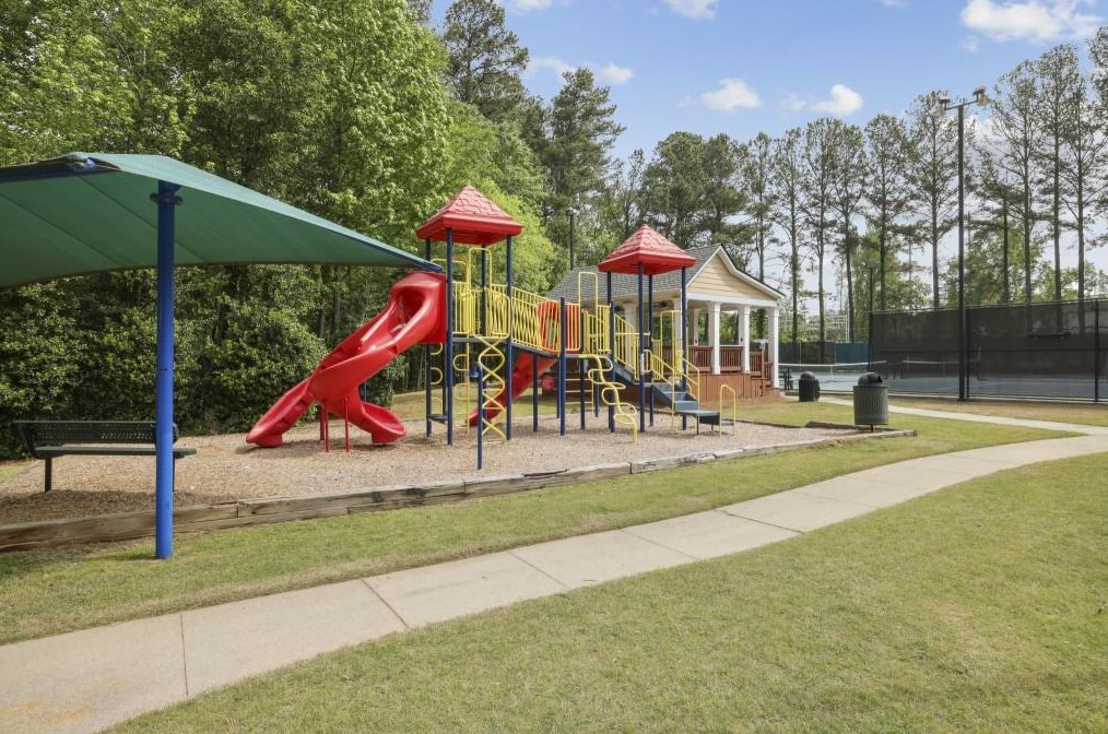 5325 Cottage Farm Rd, Alpharetta GA  30022-7991 exterior