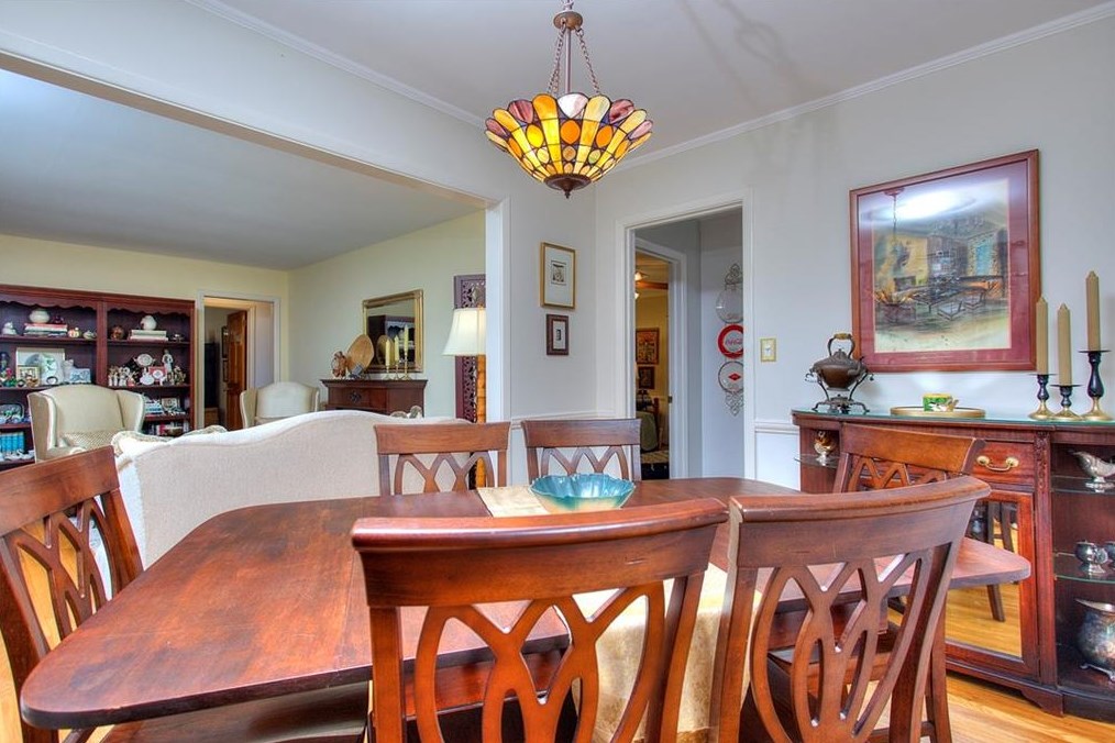 2931 Mount Olive Dr, Decatur GA  30033-3013 exterior