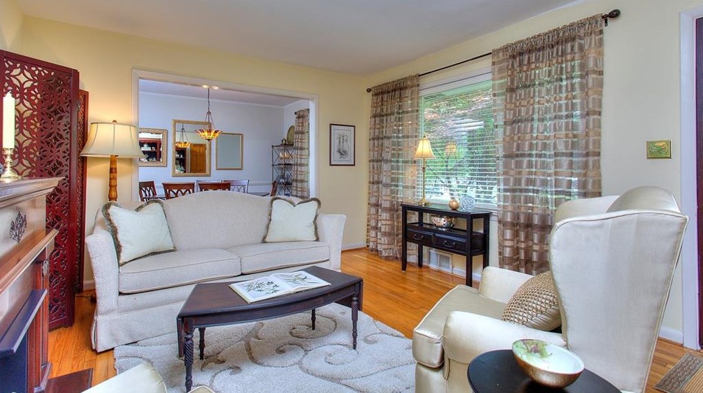 2931 Mount Olive Dr, Decatur GA  30033-3013 exterior