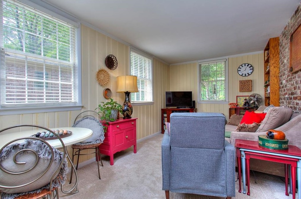 2931 Mount Olive Dr, Decatur GA  30033-3013 exterior