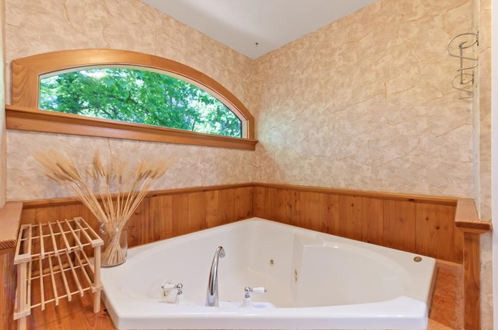 1256 Sparrow Ln, Decatur GA  30033-3926 exterior