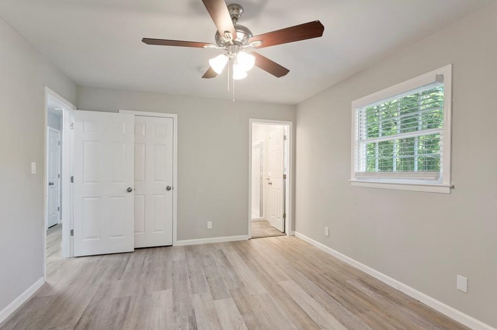 1924 Glen Mora Ct, Decatur GA  30032-5137 exterior