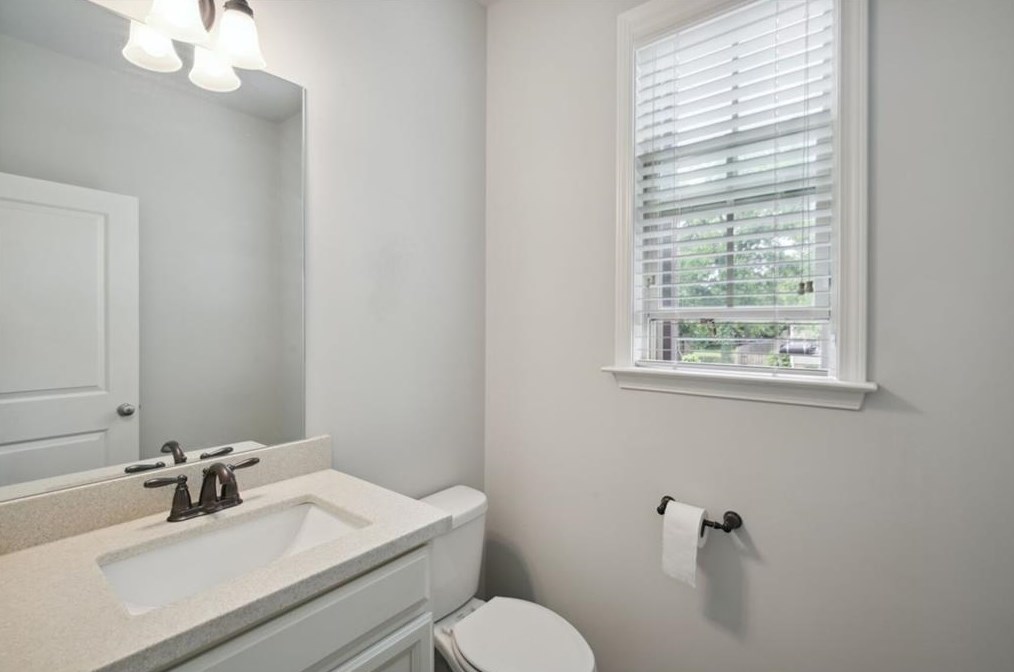 1405 Hawthorne Ave, Smyrna GA  30080-2137 exterior