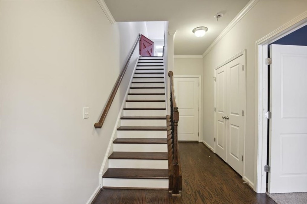1405 Hawthorne Ave, Smyrna GA  30080-2137 exterior
