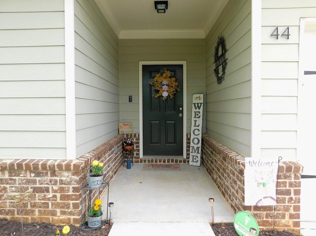 44 Autumn Canyon Path, Euharlee GA  30121 exterior