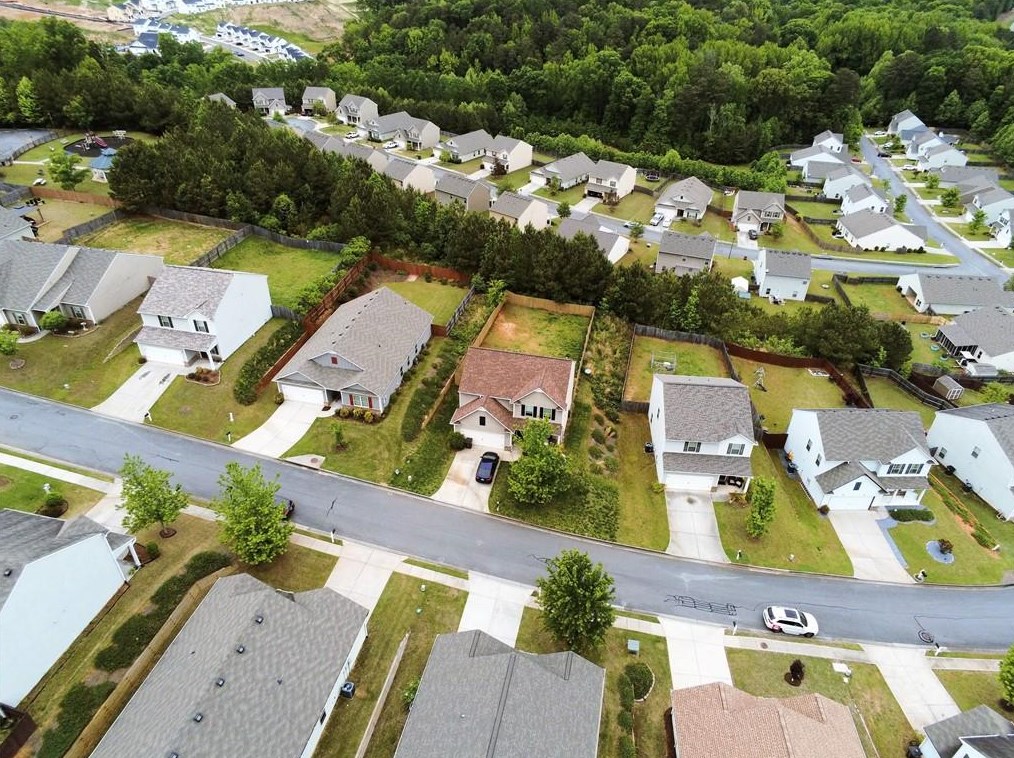44 Autumn Canyon Path, Euharlee GA  30121 exterior