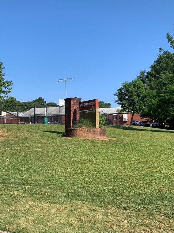 2190 Gordon Cir, Smyrna GA  30080-2469 exterior