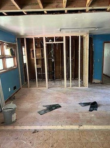 344 Rhinehill Rd, Atlanta GA  30315-7402 exterior