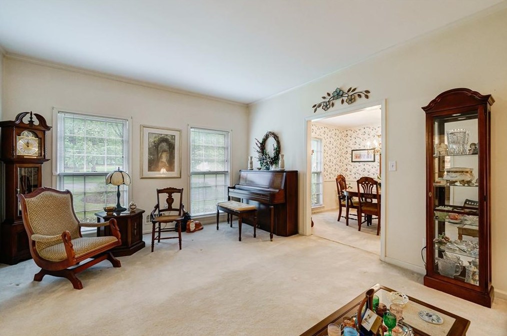 2559 Windwood Ct, Atlanta GA  30360-1443 exterior