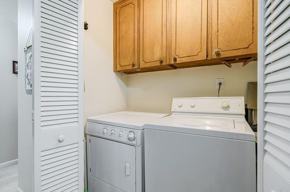 2559 Windwood Ct, Atlanta GA  30360-1443 exterior