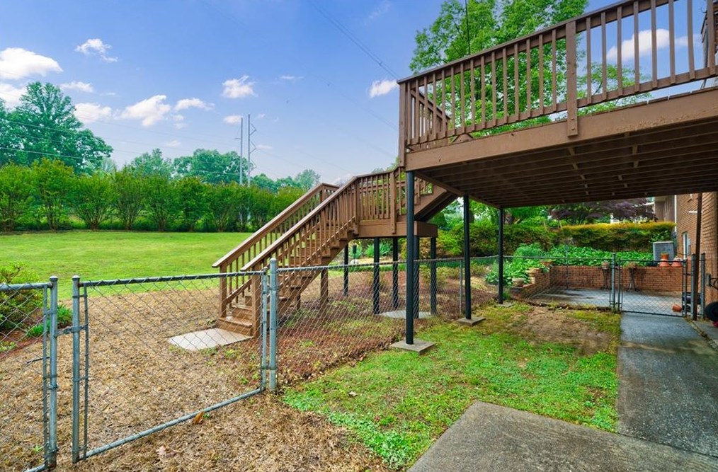 2559 Windwood Ct, Atlanta GA  30360-1443 exterior