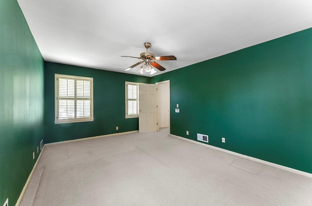 4887 Windwood Dr, Atlanta GA  30360-1657 exterior