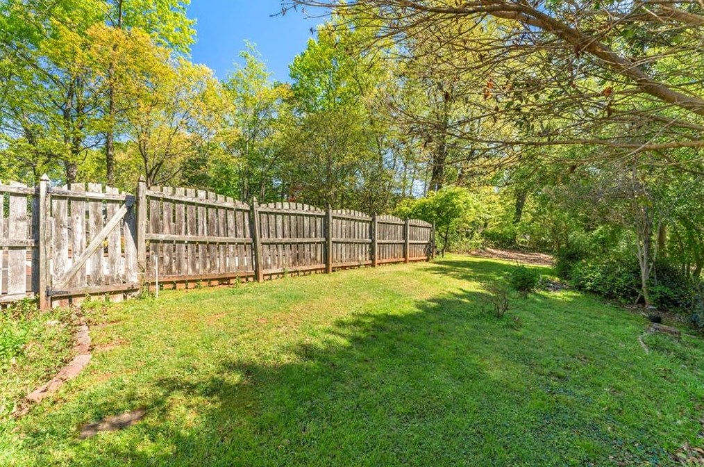 4887 Windwood Dr, Atlanta GA  30360-1657 exterior