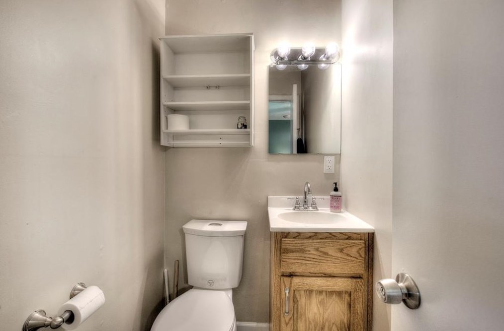 151 Cardinal Dr, Calhoun GA  30701-9302 exterior